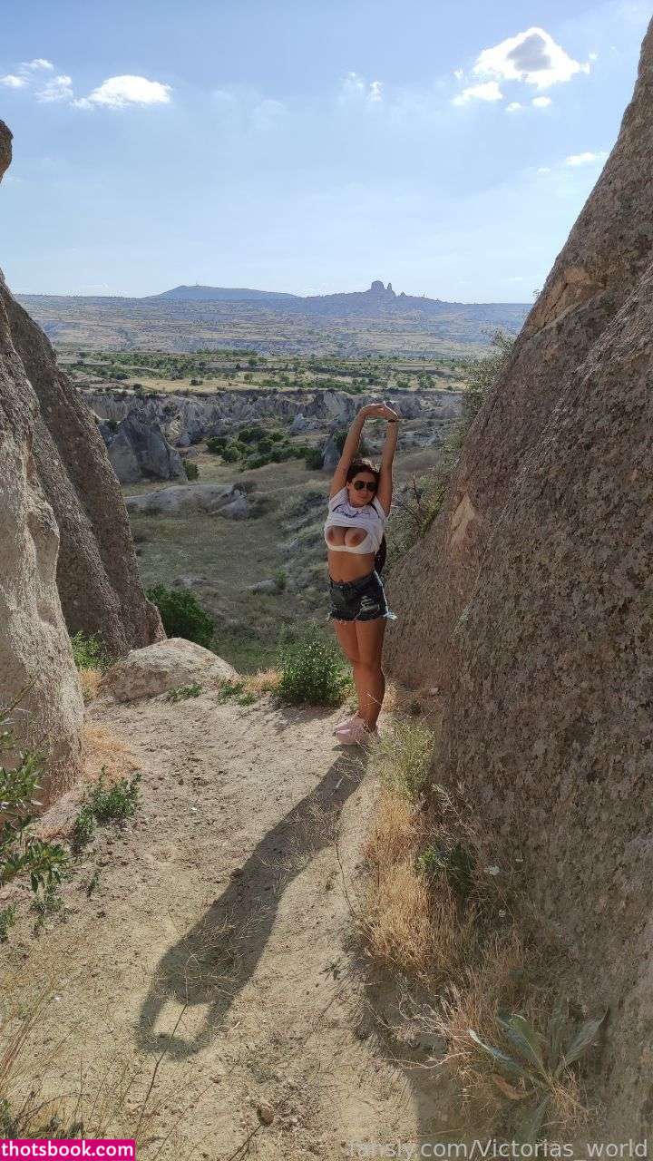 Victoriasworld Photo #23