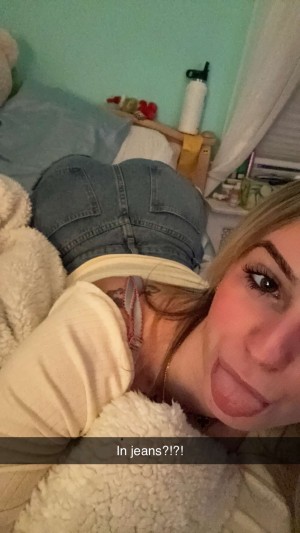 Kaitlyn Krems Photo #29