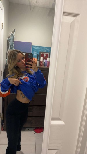 Kaitlyn Krems Photo #120