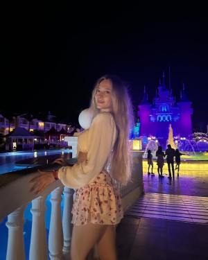 Sophia Diamond Post #29
