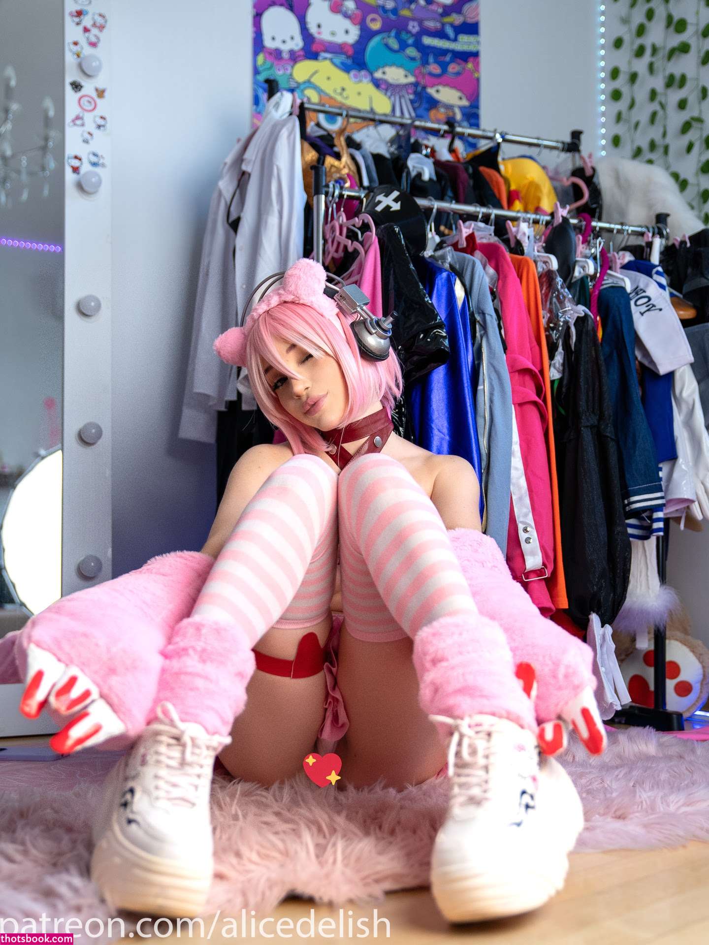 Alice Delish Photo #809