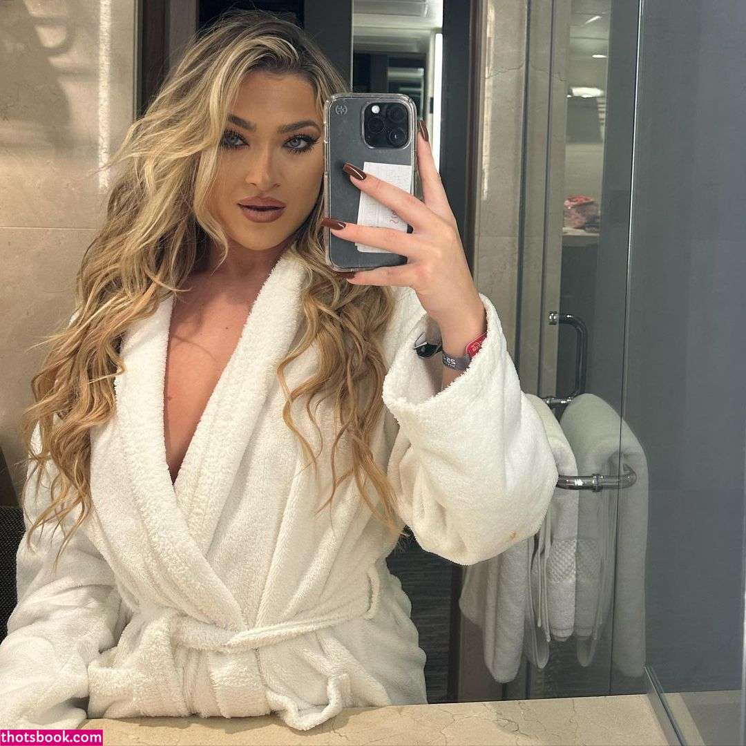 Scarlet Aviram Photo #30