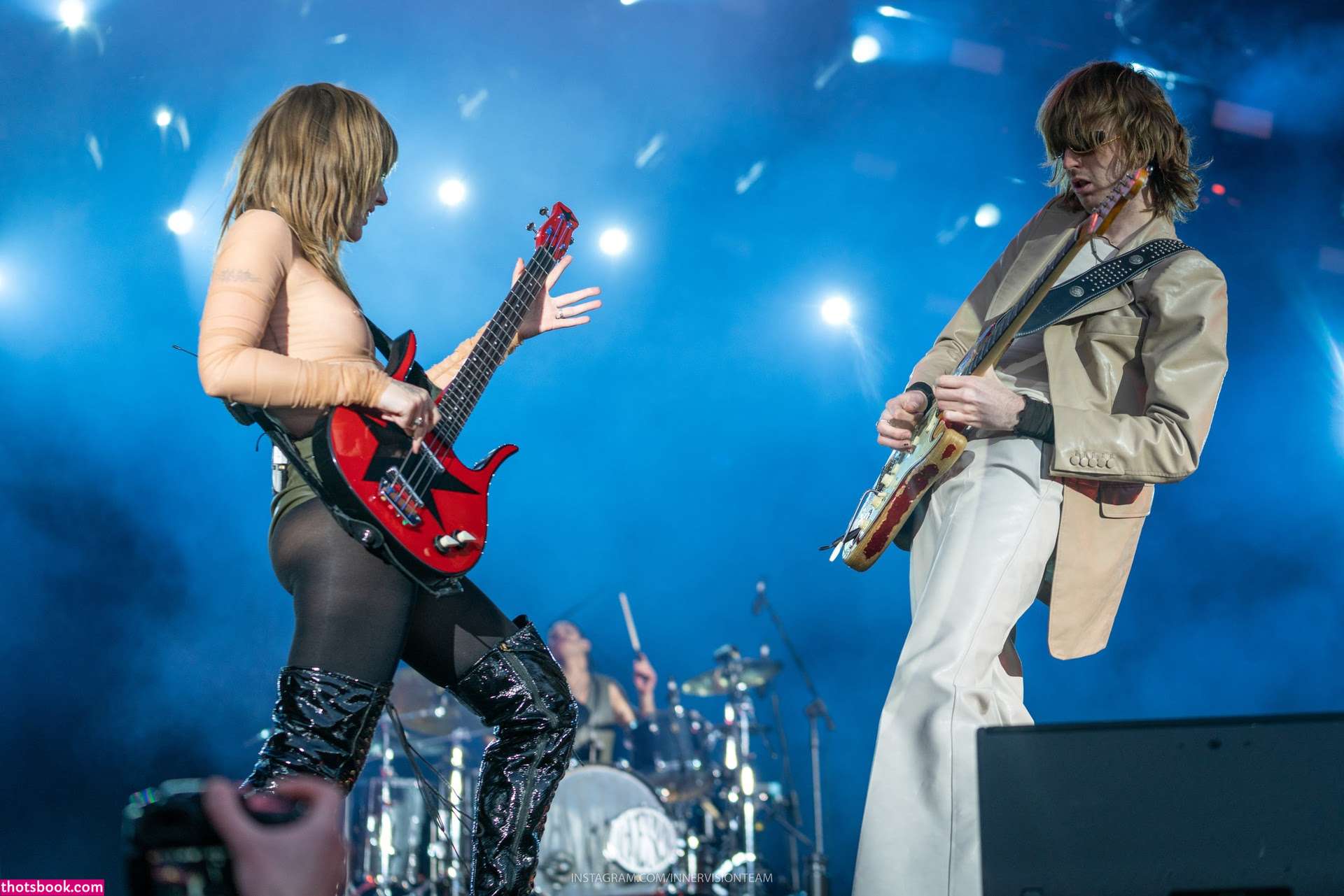 Victoria De Angelis Photo #42