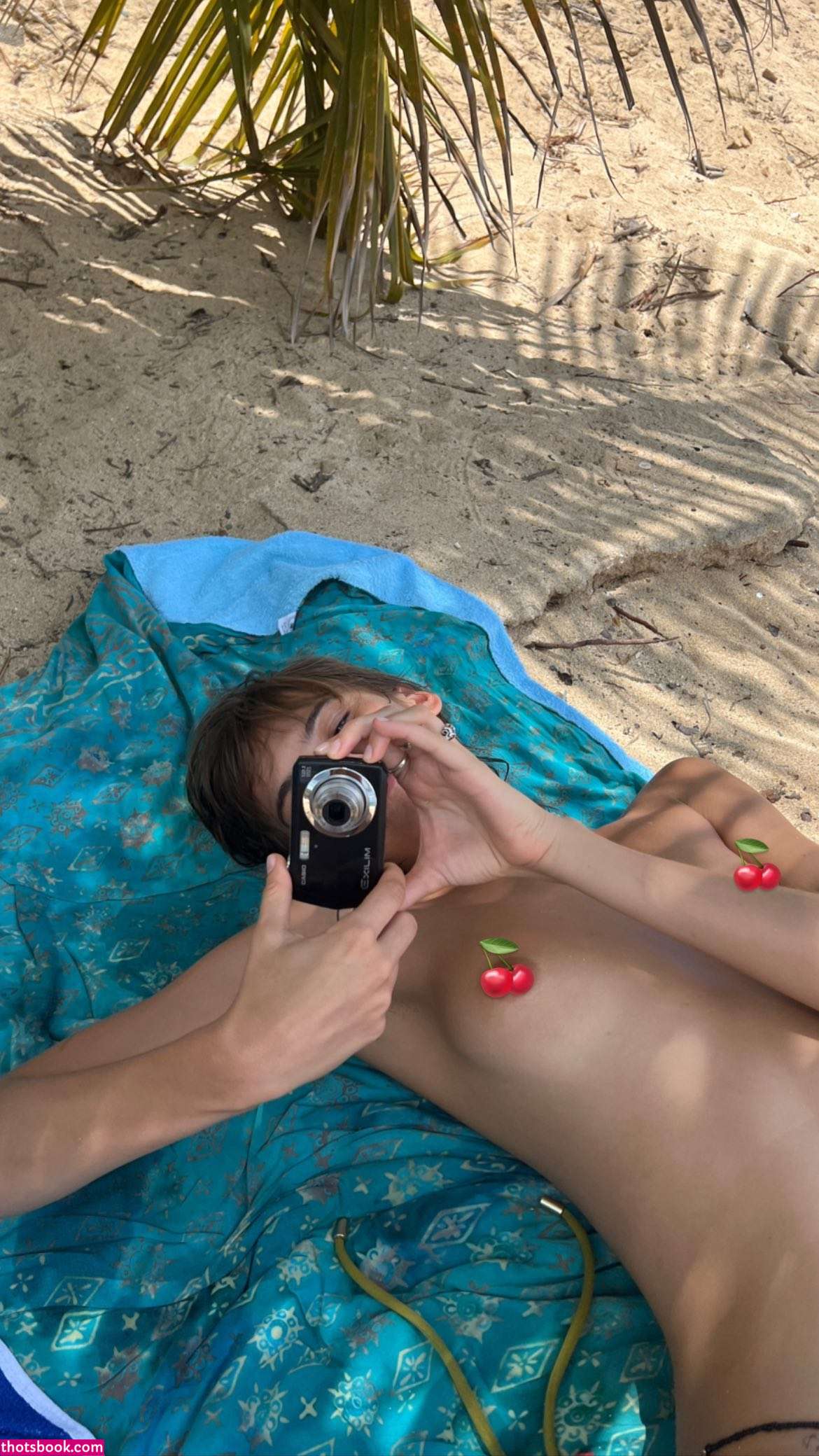 Victoria De Angelis Photo #56