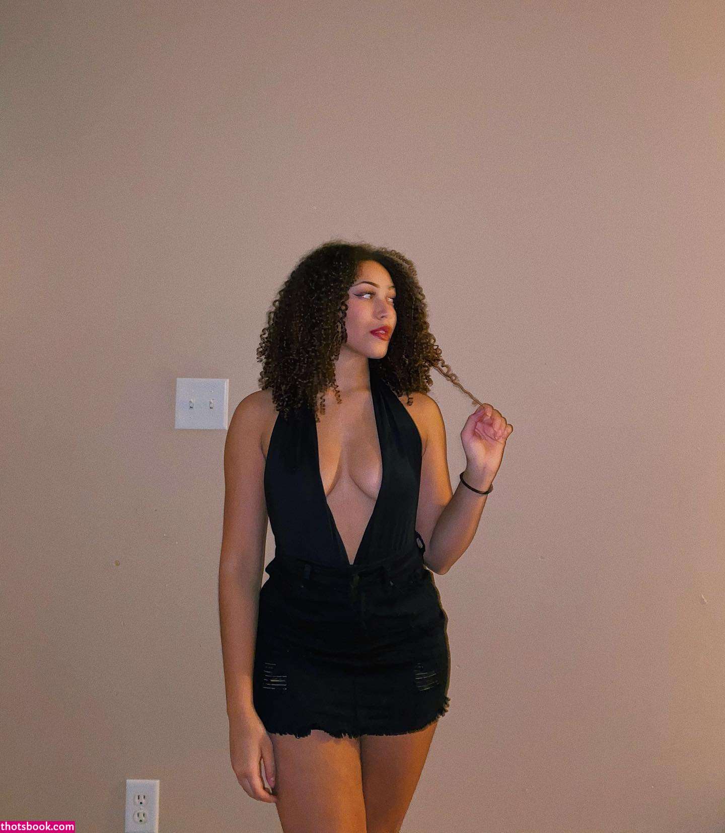 Telina Tingles Photo #4