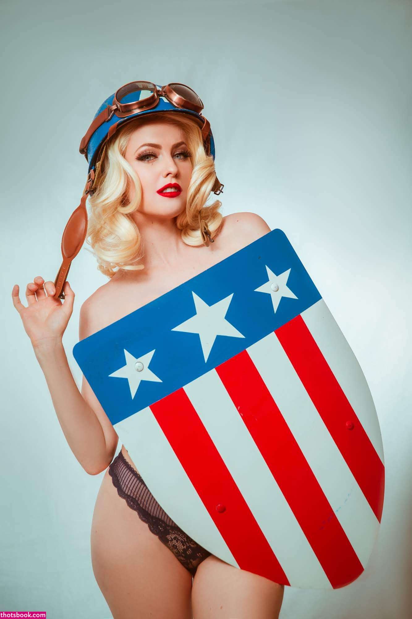 Maid of Might Photo #22