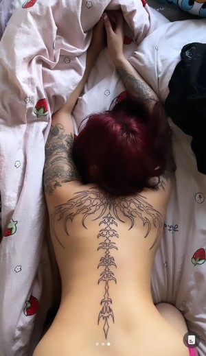 Skybethanyyy Photo #6