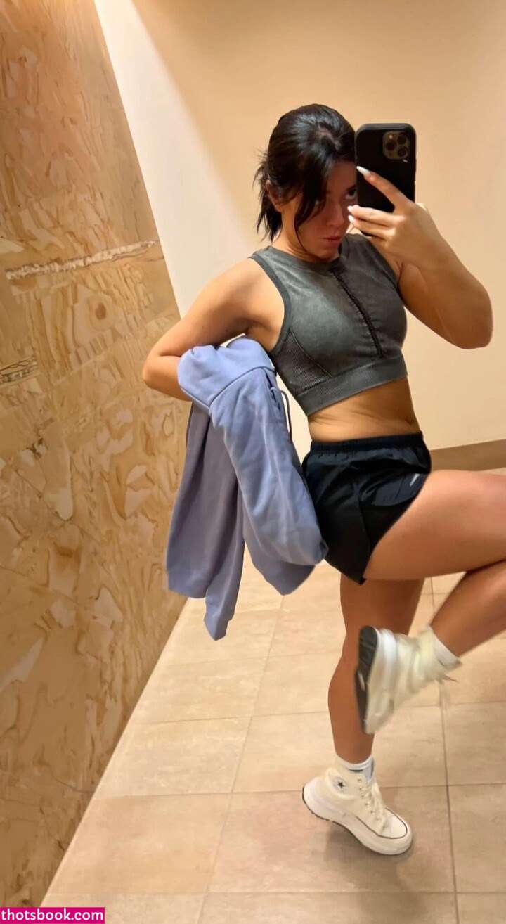 Tabitha Swatosh Photo #17