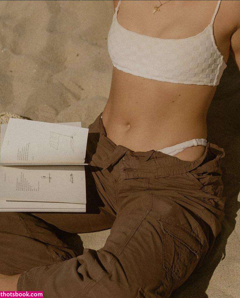 Tabitha Swatosh Photo #44