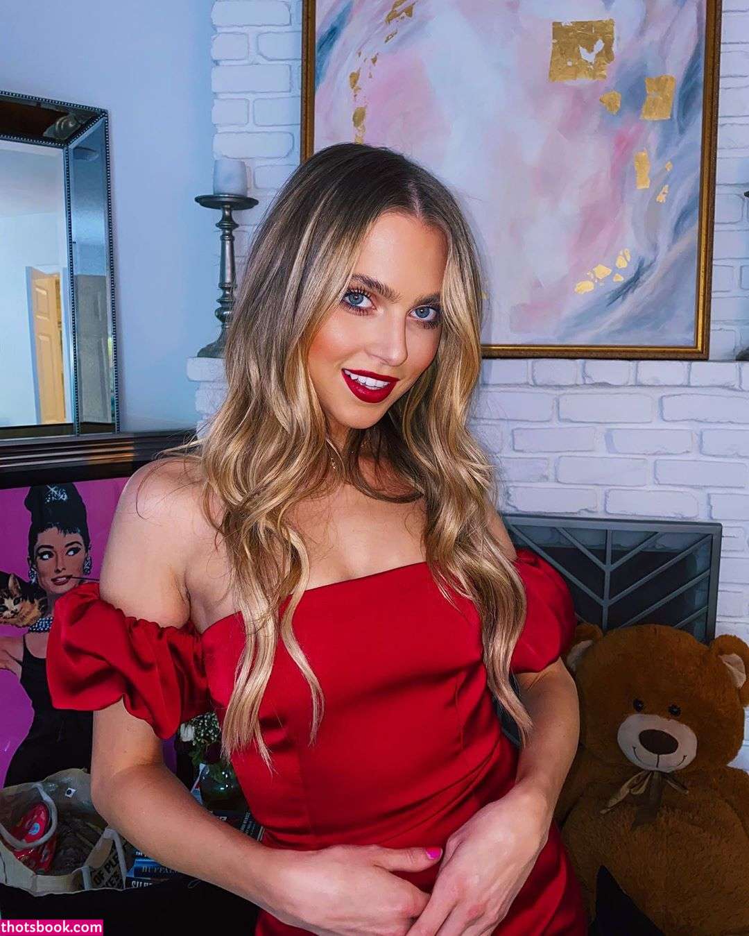 Anne Winters Photo #147