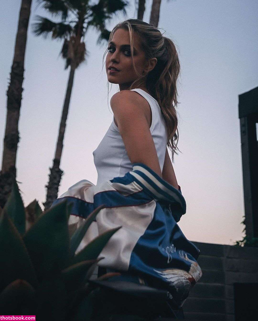Anne Winters Photo #192