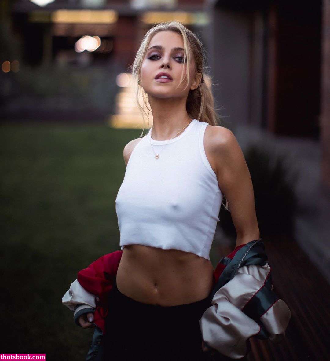 Anne Winters Photo #211