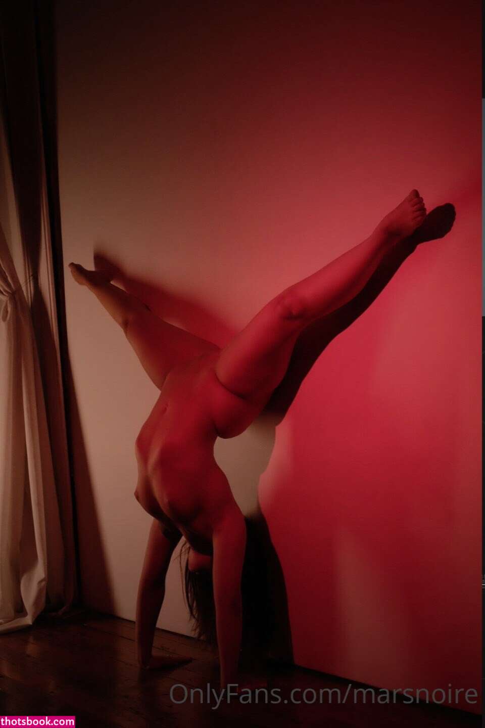 Mars Noire Photo #275