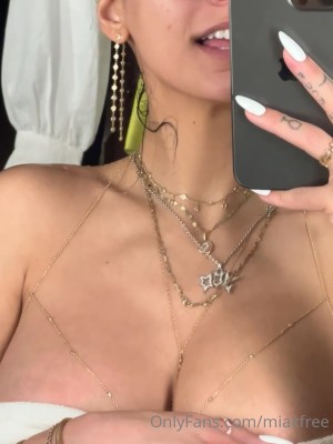 Mia Khalifa Photo #518