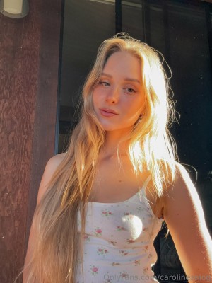 Caroline Zalog Photo #1002