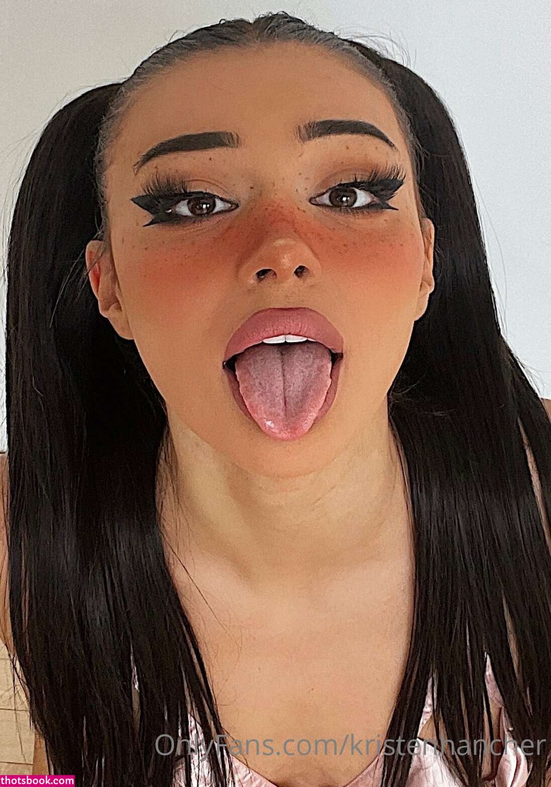 Kristen Hancher Photo #428