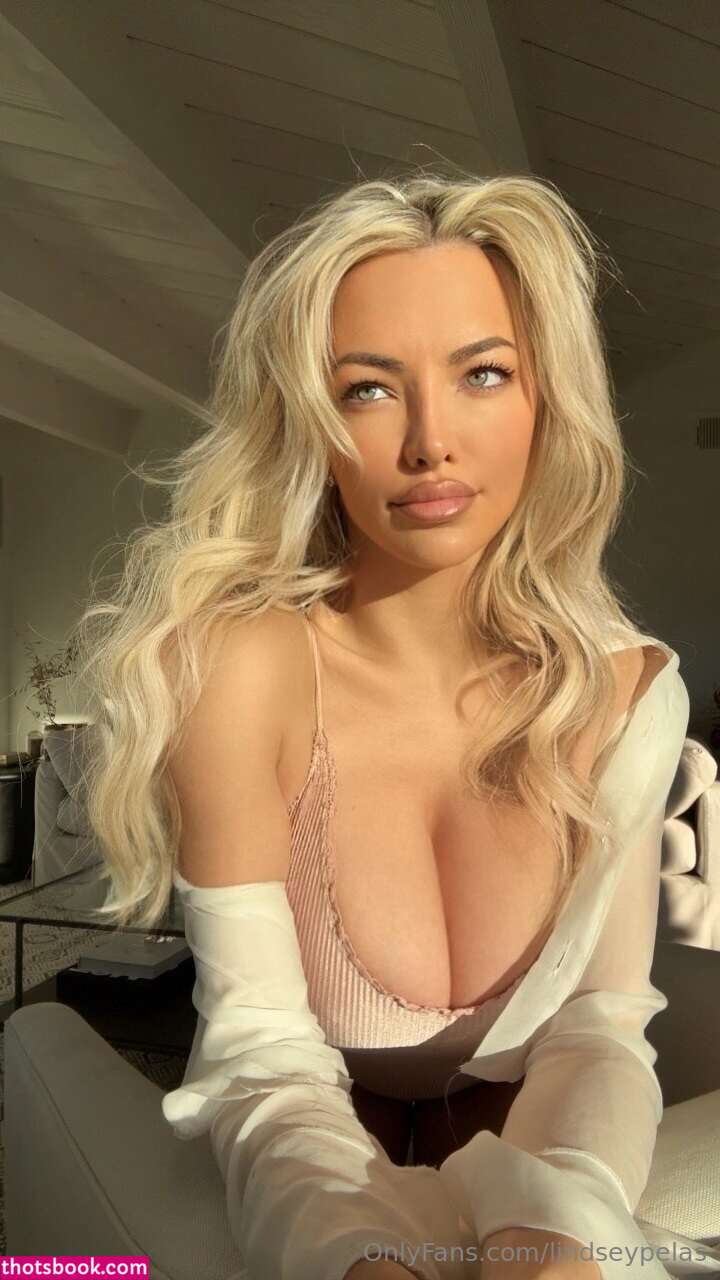 Lindsey Pelas Photo #894