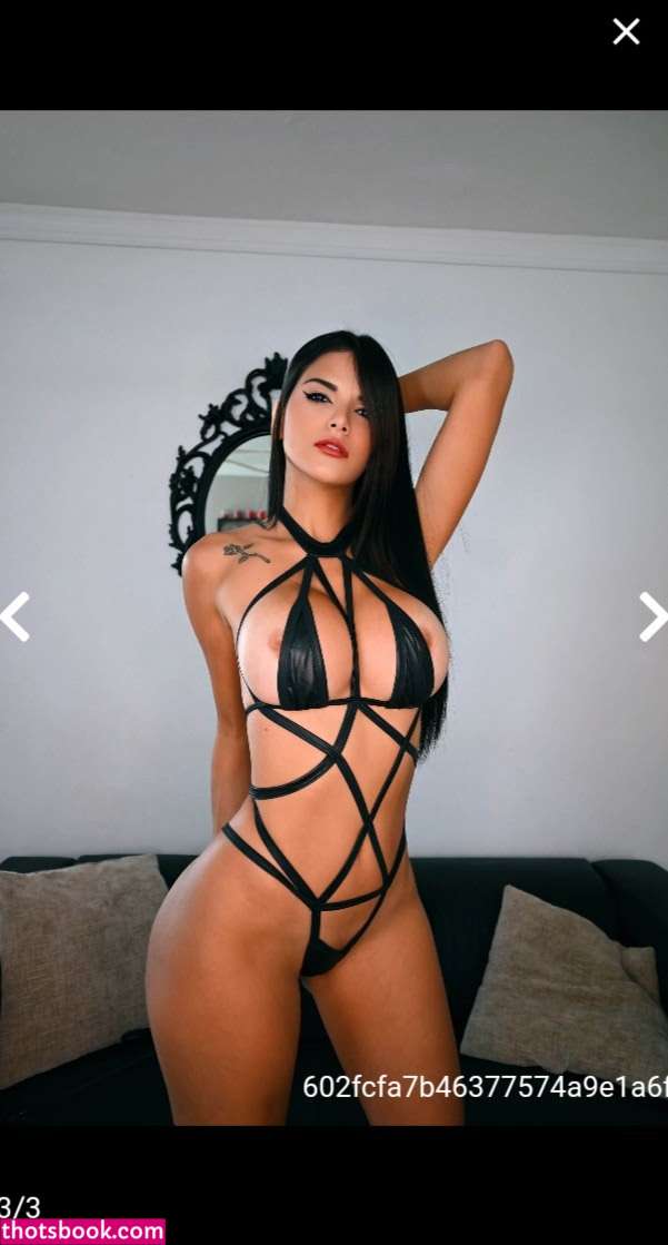 Nicole Dwyer Photo #23