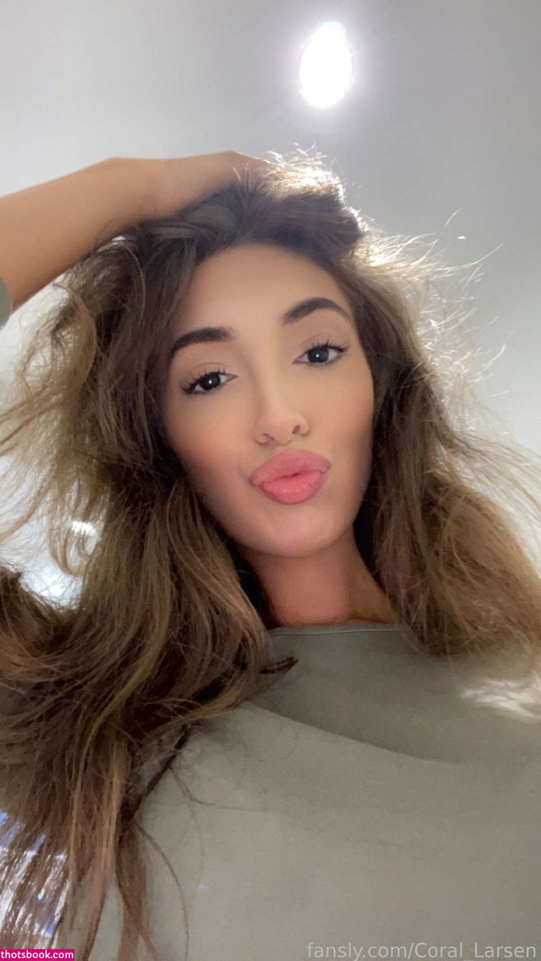 Coral Larsen Photo #235