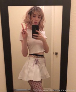 lilblueberry Photo #259