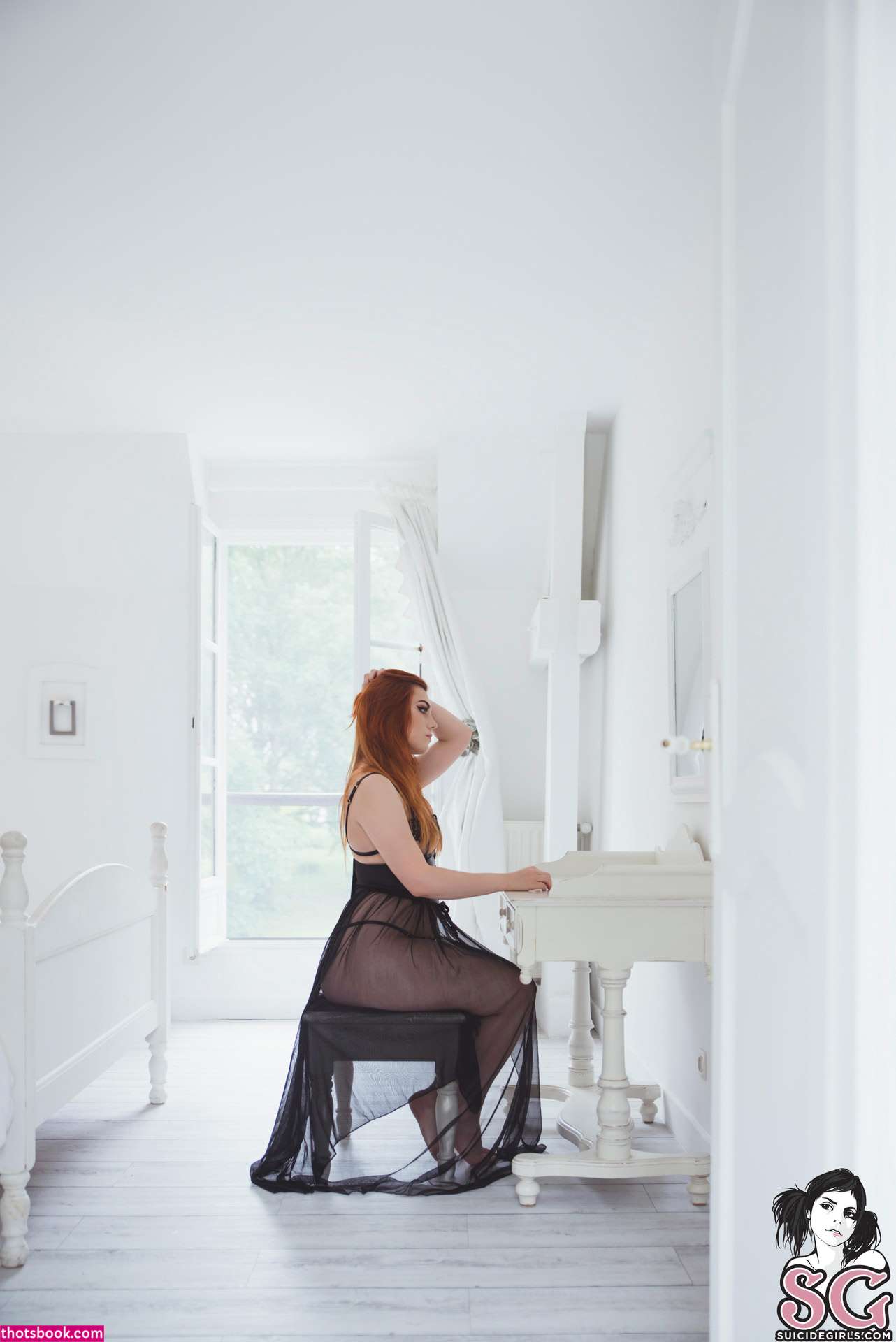 Lovia Suicide Photo #83