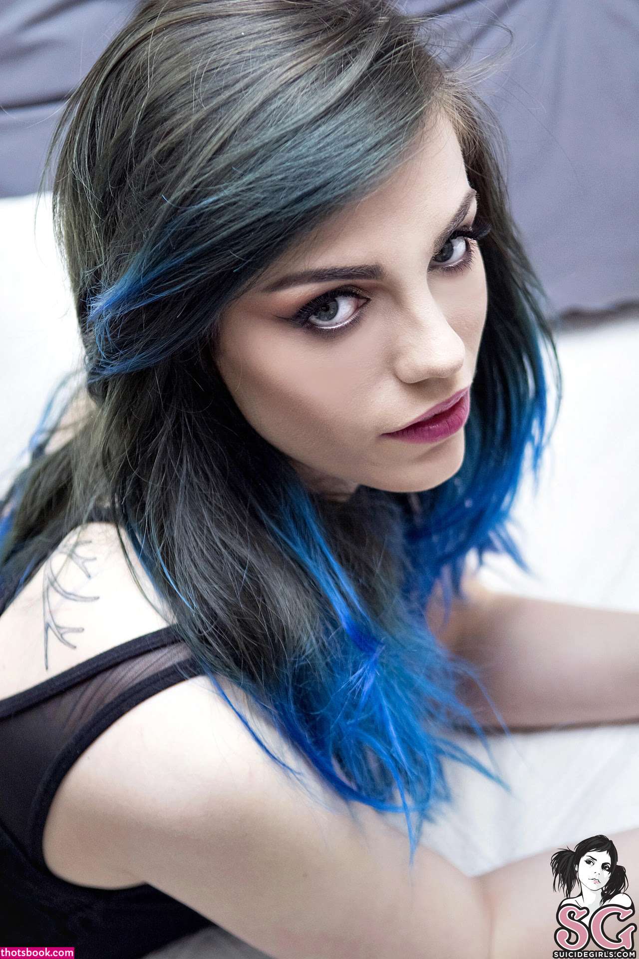 Lovia Suicide Photo #254