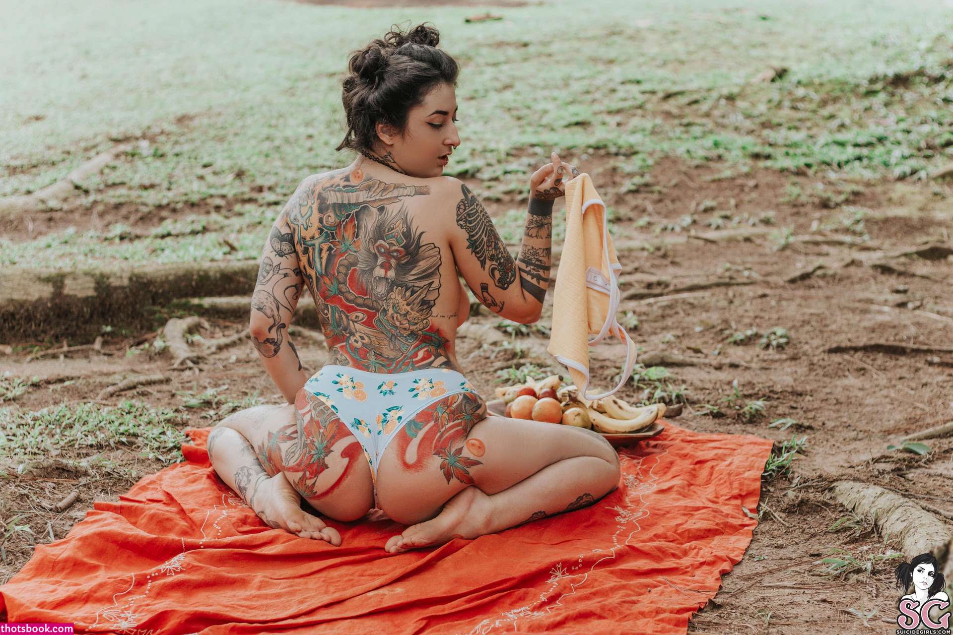 Julha Suicide Photo #47