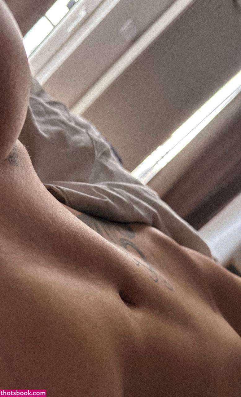 Mary Bambola Photo #10