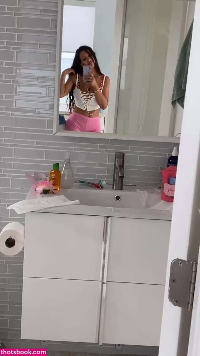 Officialzoeys Photo #17