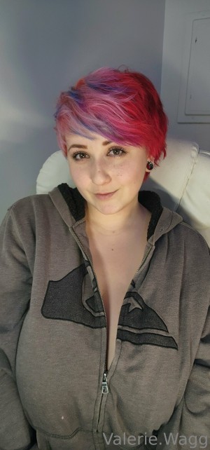 Valerie Wagg Photo #87