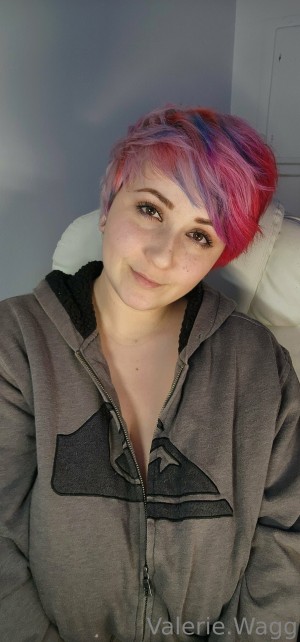 Valerie Wagg Photo #111