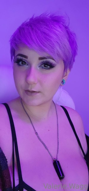 Valerie Wagg Photo #119