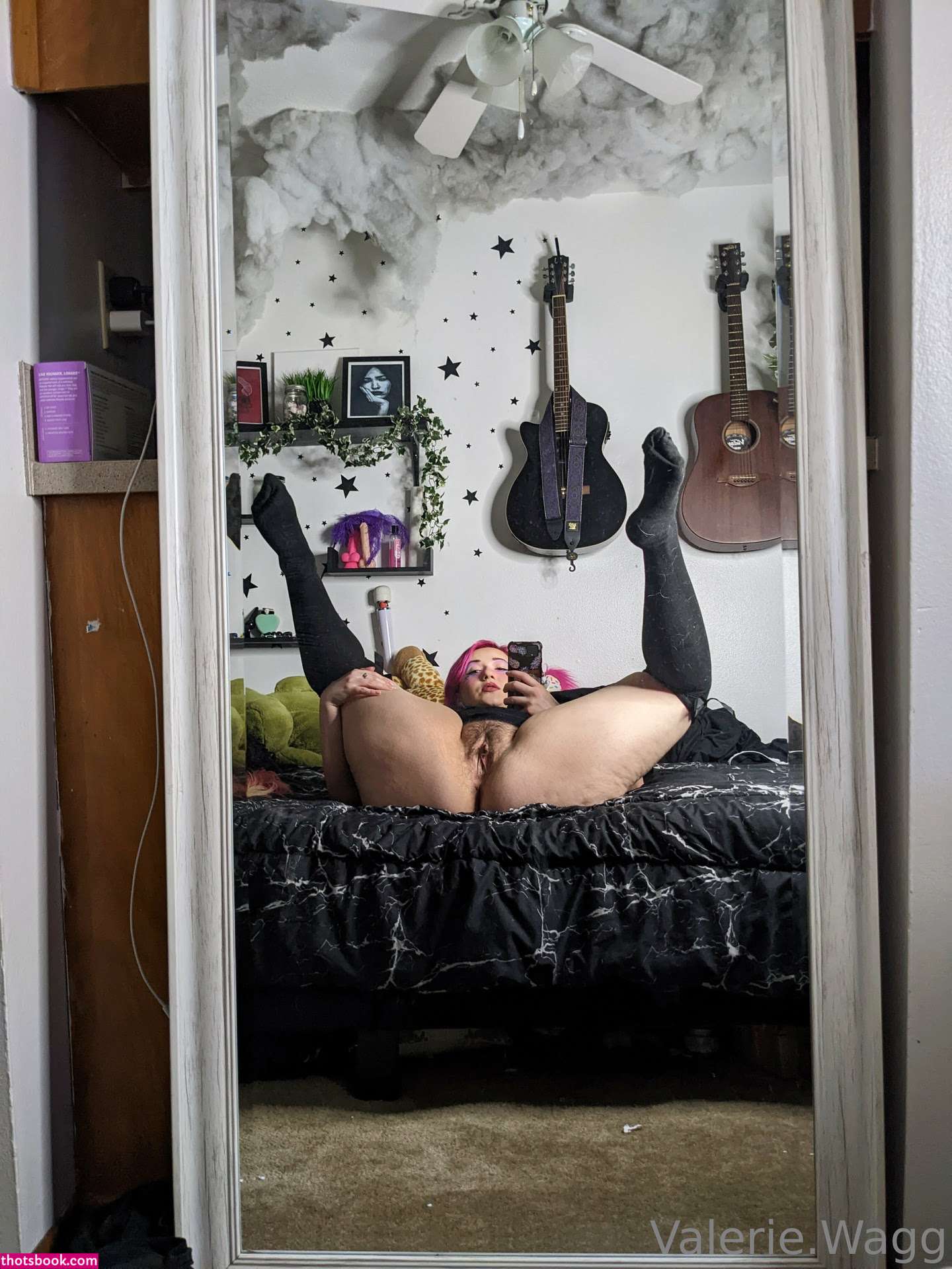 Valerie Wagg Photo #127