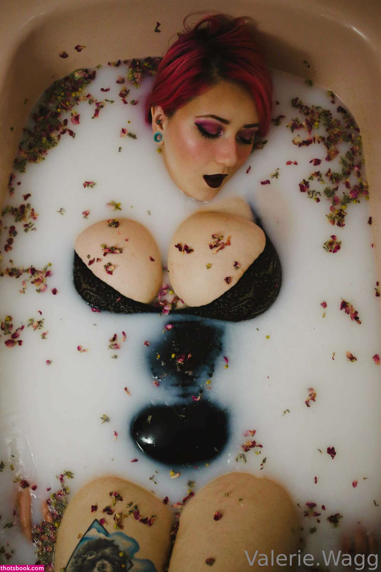 Valerie Wagg Photo #145