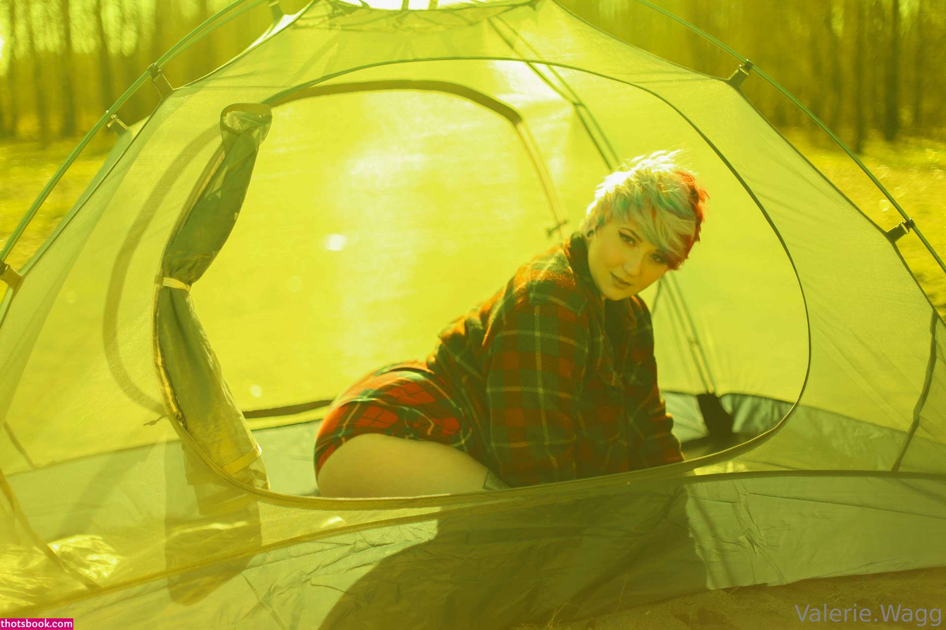 Valerie Wagg Photo #147