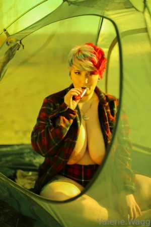 Valerie Wagg Photo #138