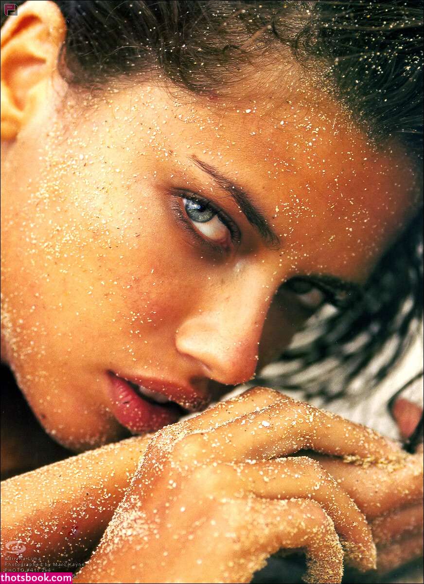 Adriana Lima Photo #81