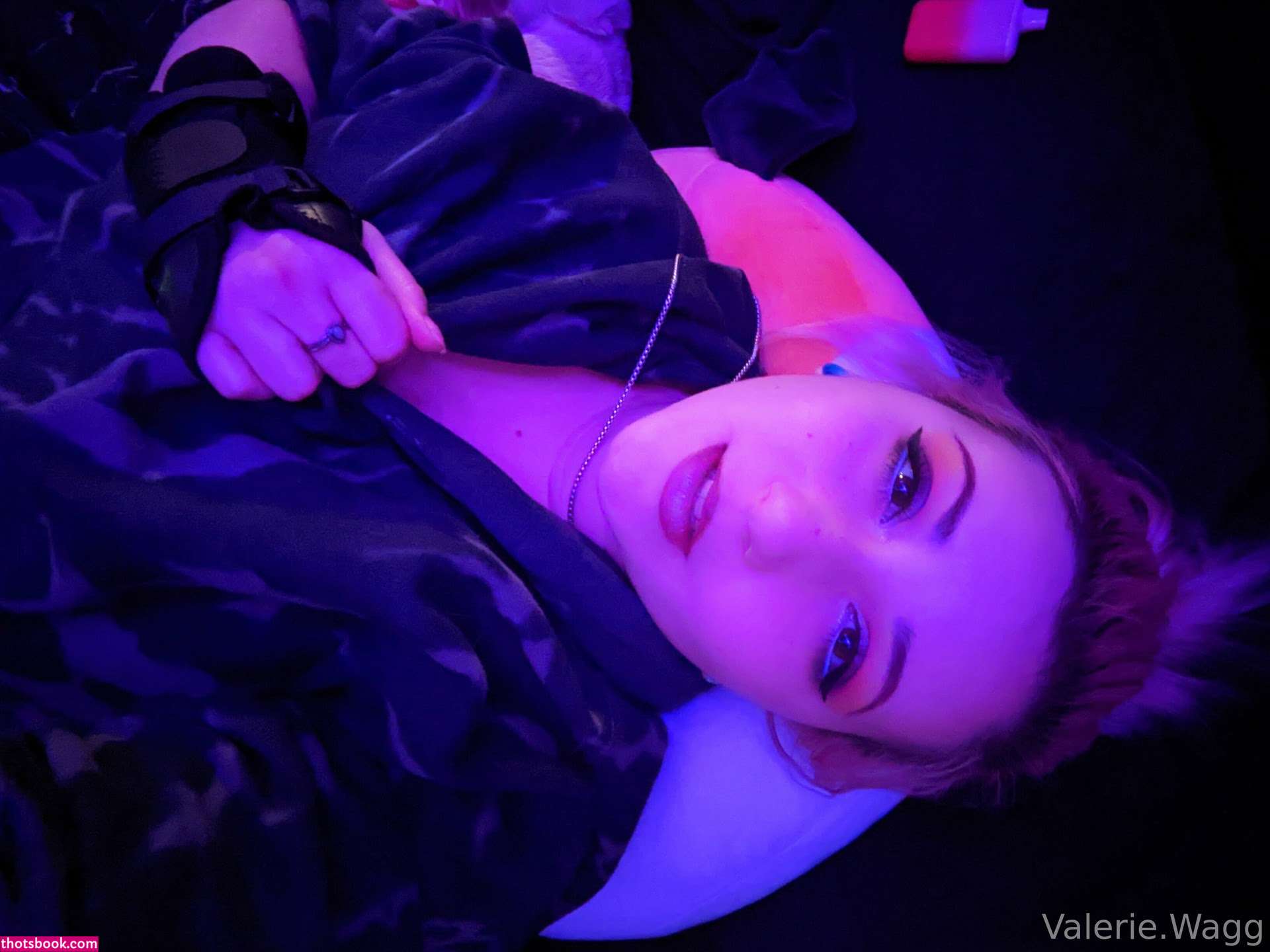 Valerie Wagg Photo #189