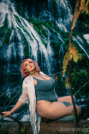 Valerie Wagg Photo #199