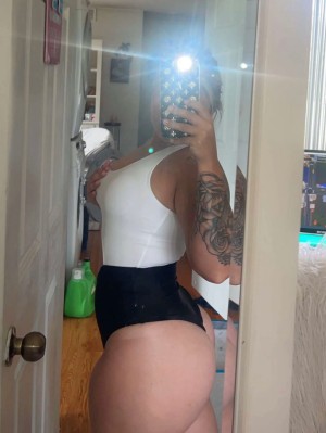 Chelsea Erdman Photo #20