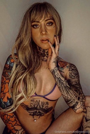 Kelly Medanie Photo #40