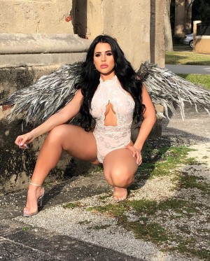 Stephanie Acevedo Photo #28