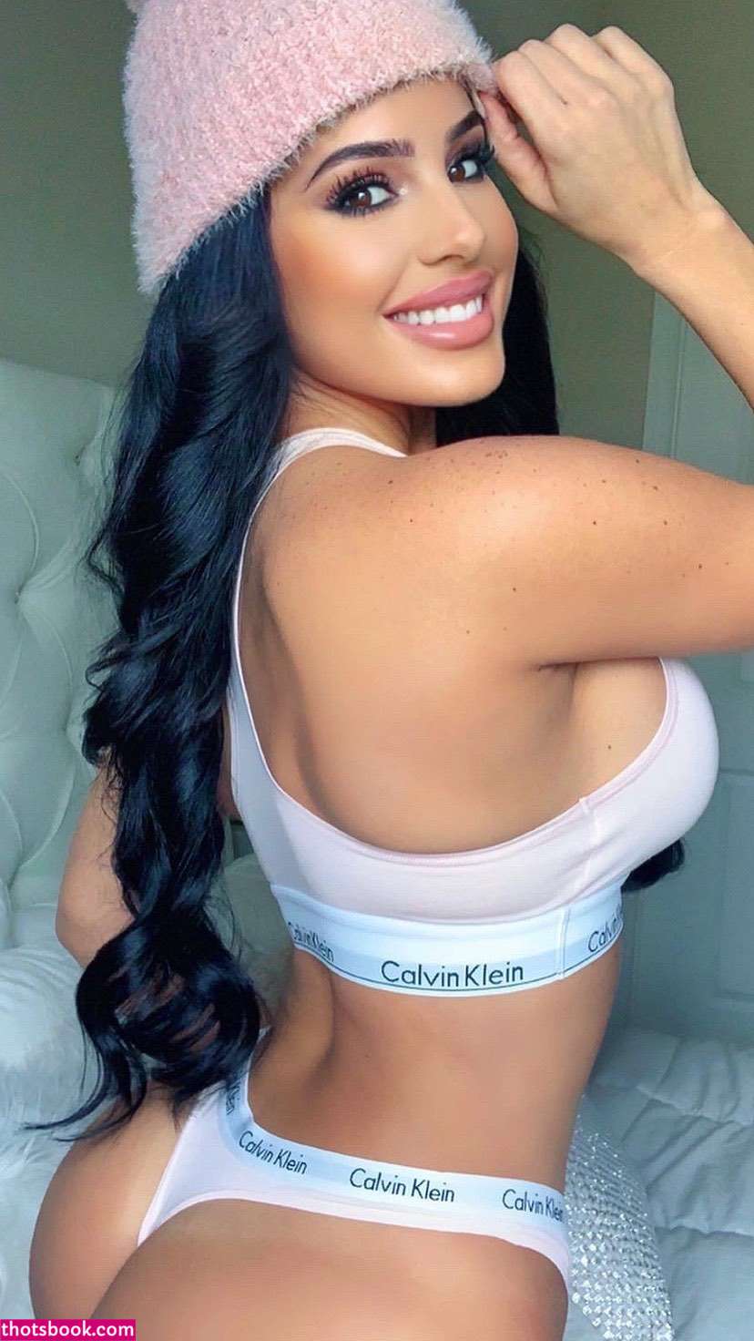 Stephanie Acevedo Photo #37