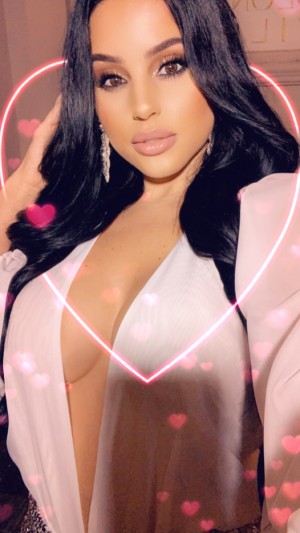 Stephanie Acevedo Photo #44