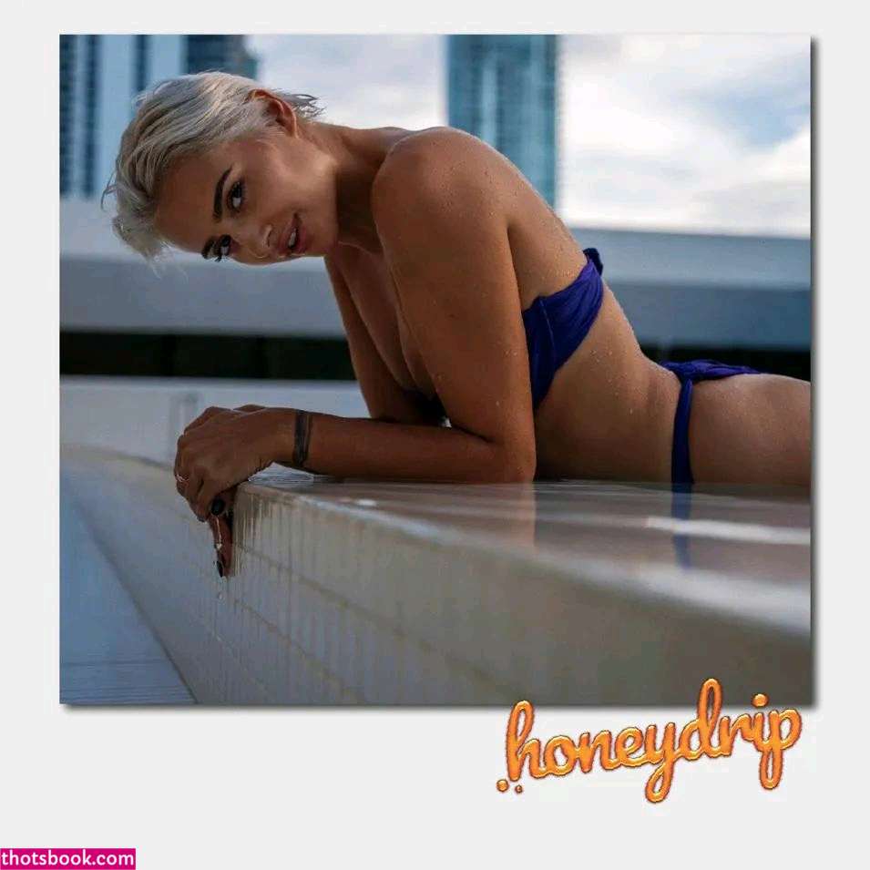 Allie Alina Photo #5