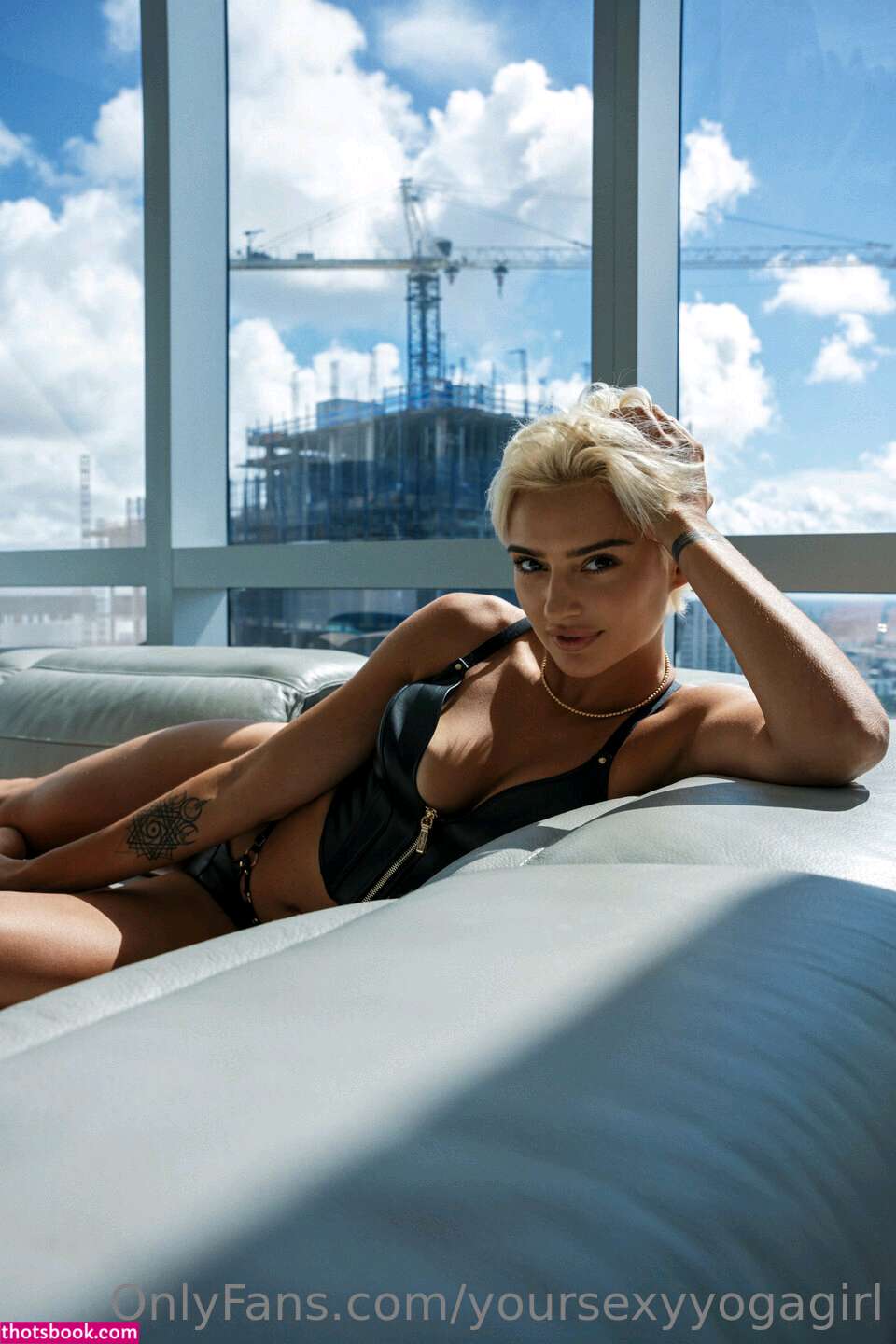 Allie Alina Photo #10