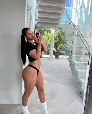 Katya Elise Henry Photo #26