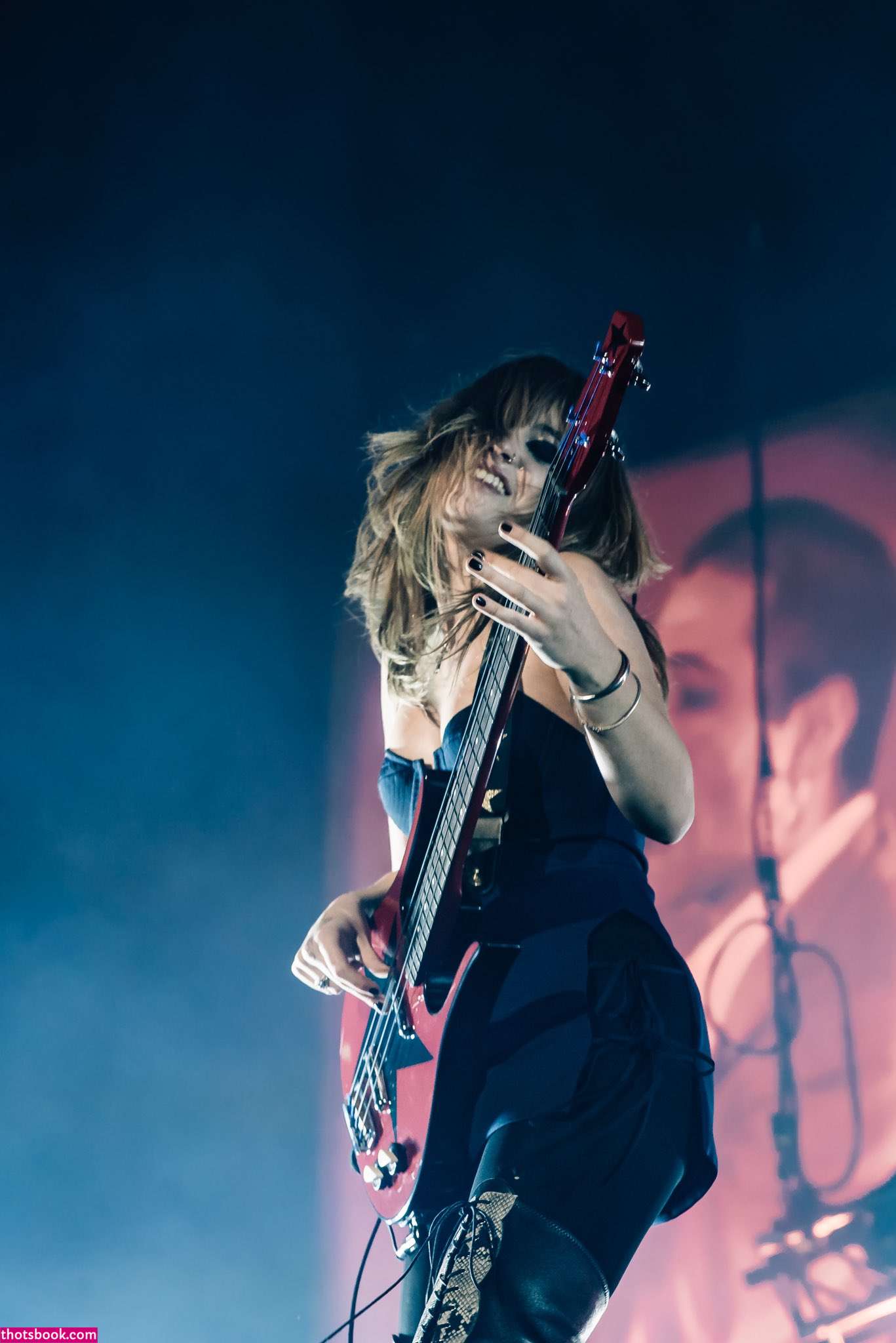 Victoria De Angelis Photo #6