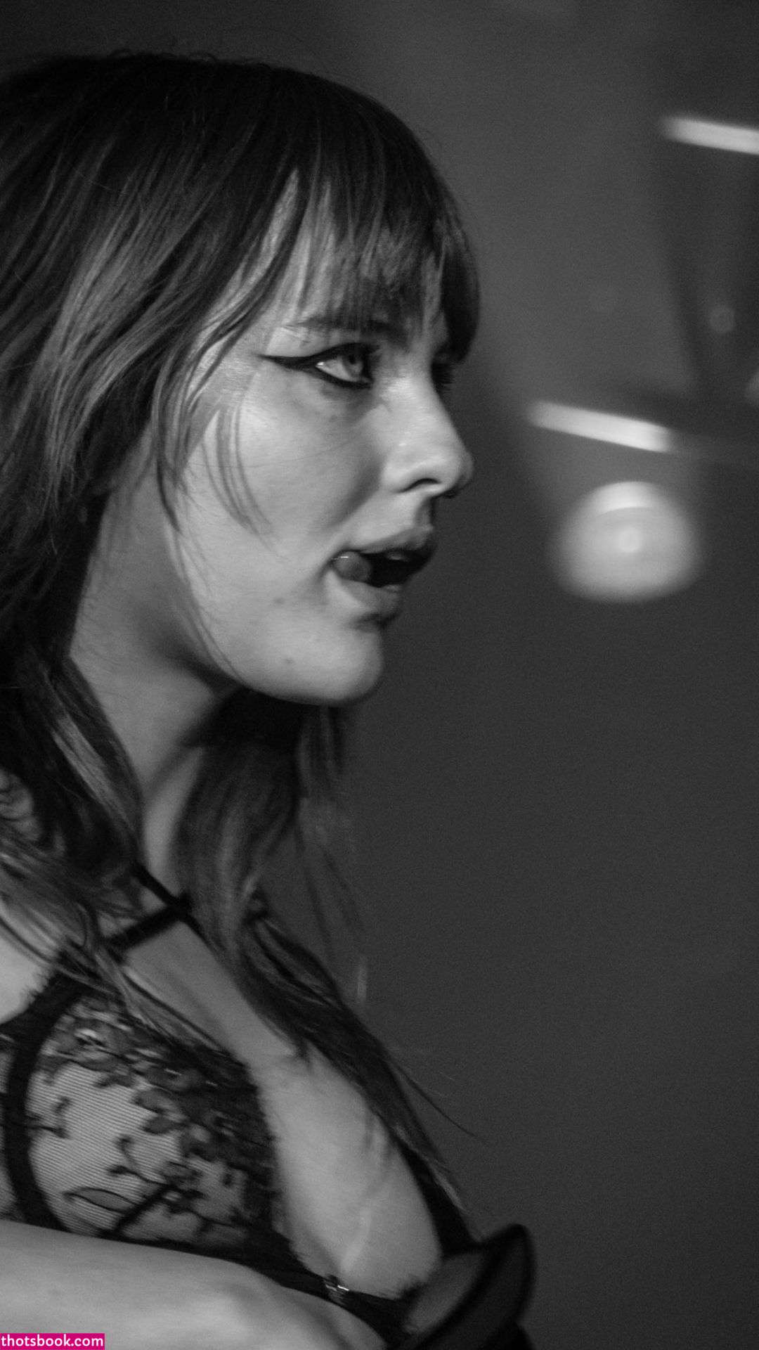 Victoria De Angelis Photo #30