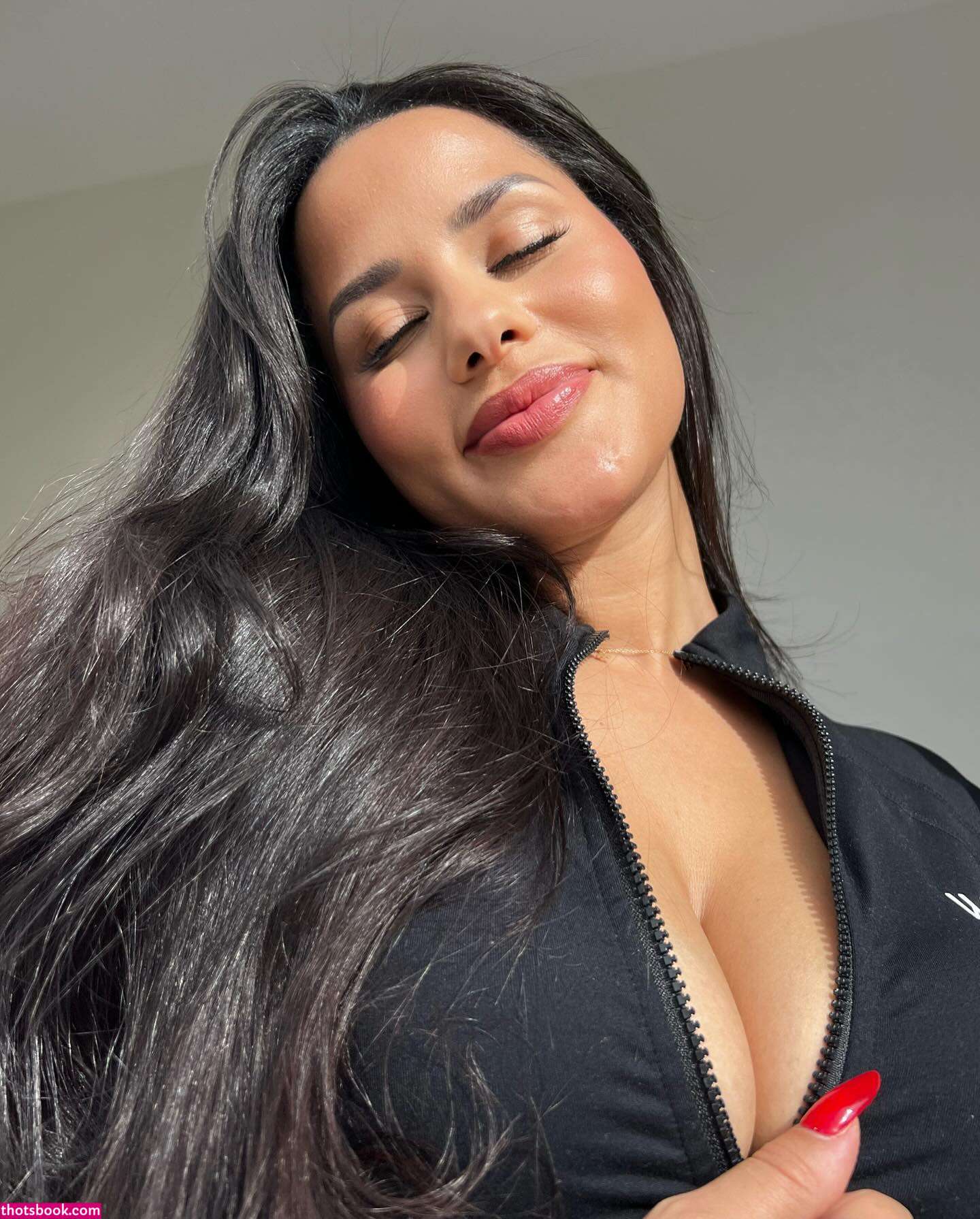 Katya Elise Henry Photo #35